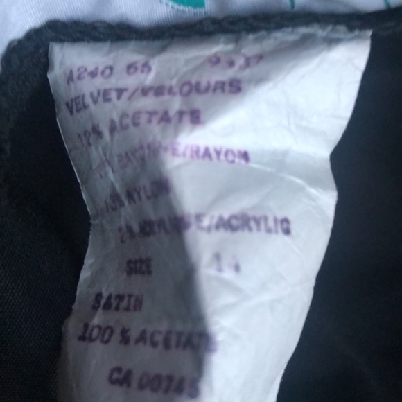 Velvet/Satin Black Dress - Picture 6 of 7